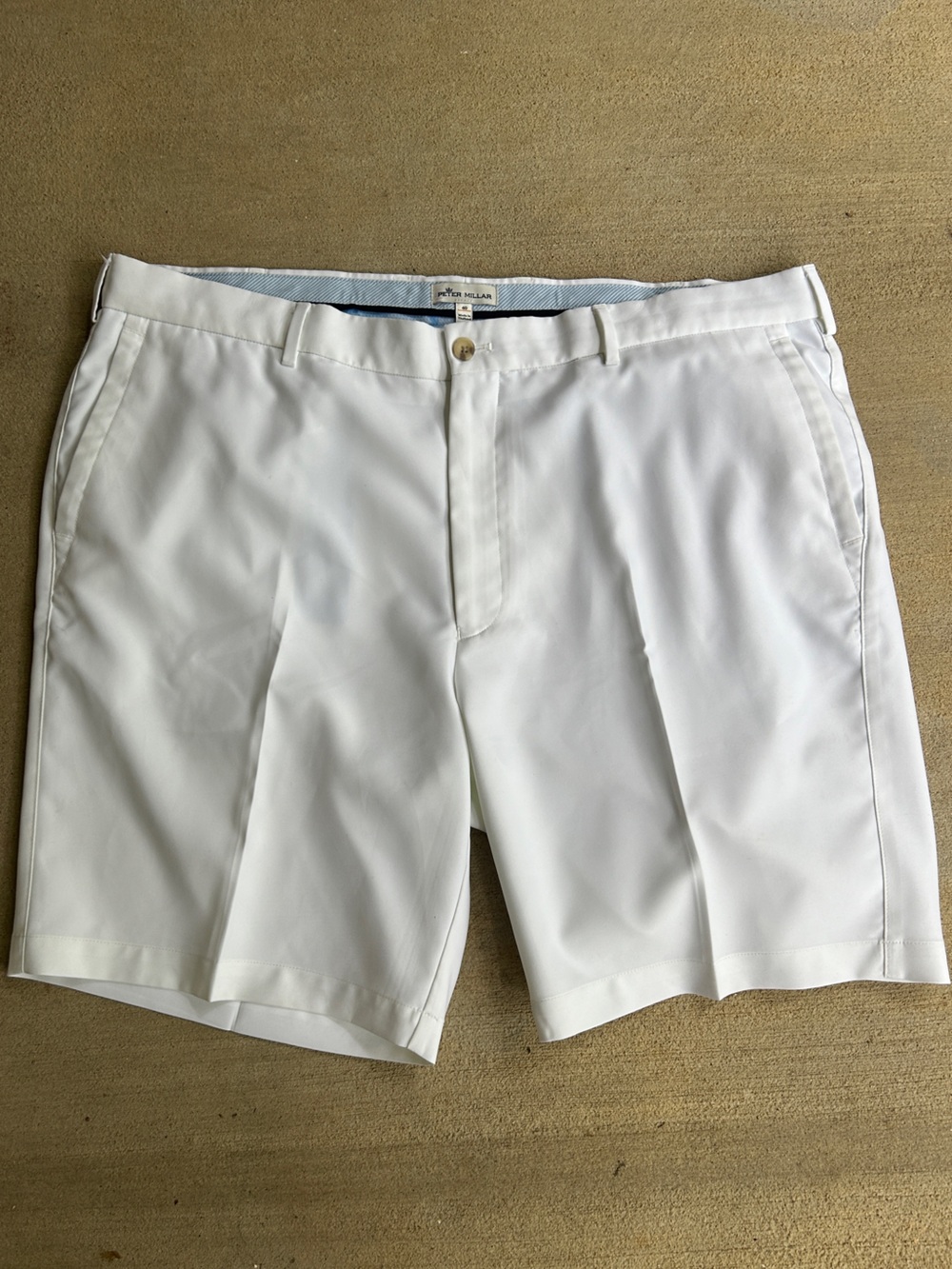 Peter Millar Crown Sport White Performance Golf Shorts Men’s 40 Flat Front